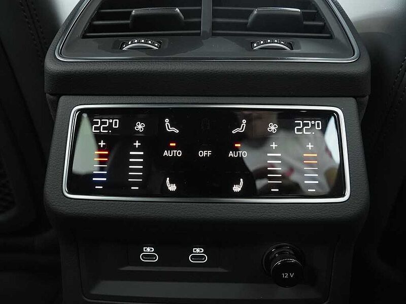 Audi RS 6 Avant performance SAGA, V/max 280 km/h, DRC, Pano