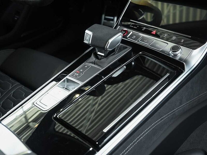 Audi RS 6 Avant performance SAGA, V/max 280 km/h, DRC, Pano
