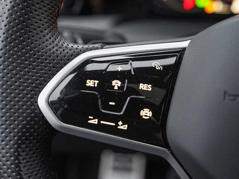 VW Golf VIII GTI DSG /LED/Pano/Navi/ACC/RFK