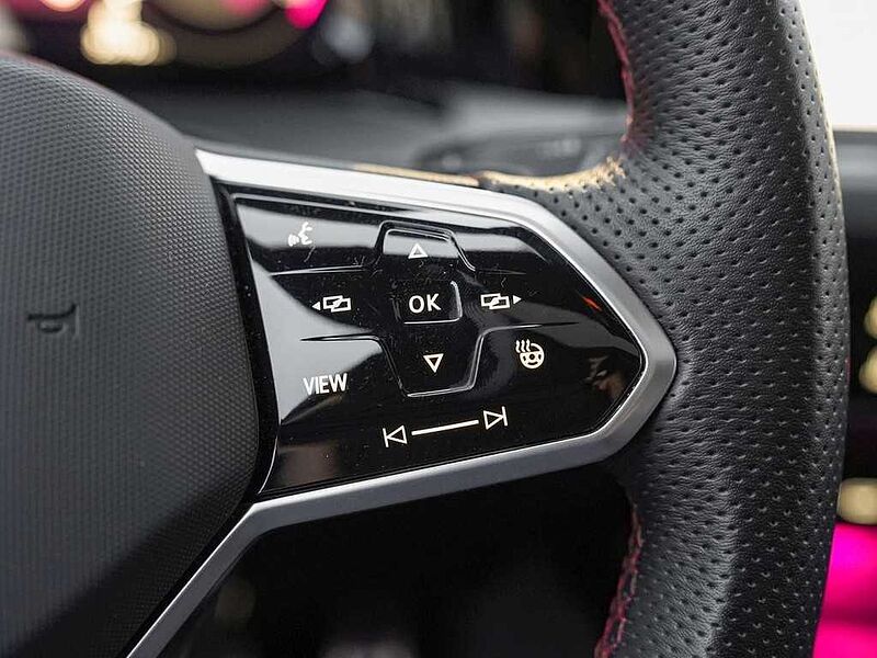 VW Golf VIII GTI DSG /LED/Pano/Navi/ACC/RFK