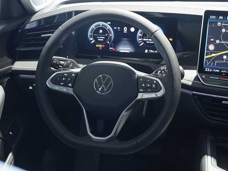VW Passat 2,0 l TDI SCR DSG Business VAL
