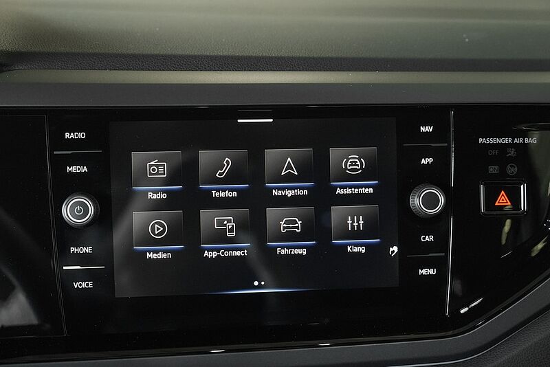 VW Polo 1,0 l TSI DSG R-Line NAVI Technik-Paket WR