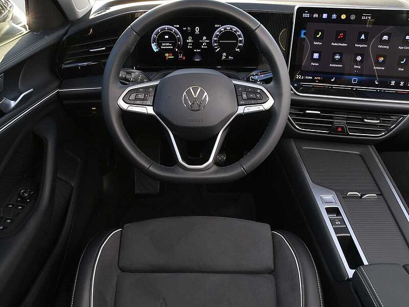 VW Passat Variant eTSI DSG Business /RFK/pACC/AHK
