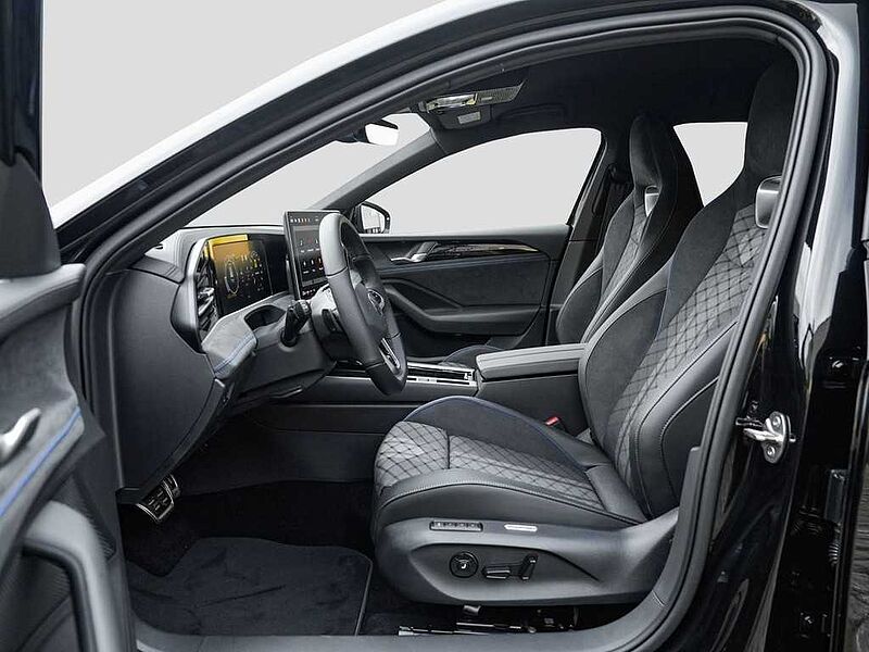 VW Passat 2,0 l TDI SCR DSG R-line VAL