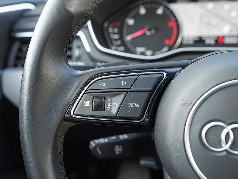 Audi A4 Avant 40 TDI S tronic /LED/Navi/PDC