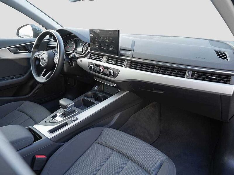 Audi A4 Avant 40 TDI S tronic /LED/Navi/PDC