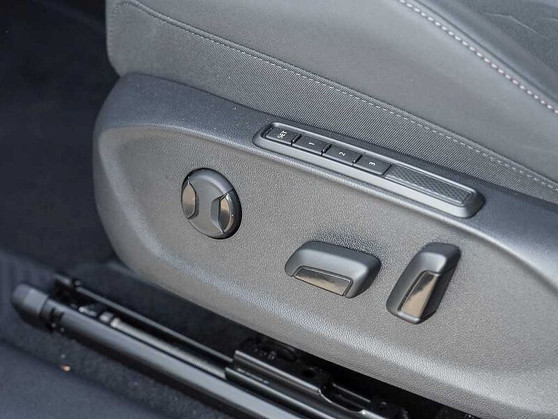 CUPRA Terramar 1.5 eTSI DSG /Navi/LED/HuD/ACC/RFK