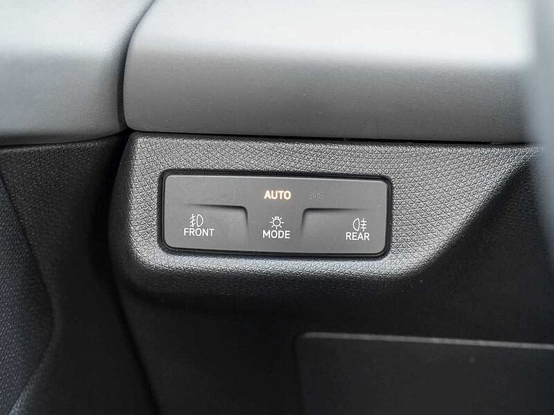 CUPRA Terramar 1.5 eTSI DSG /Navi/LED/HuD/ACC/RFK