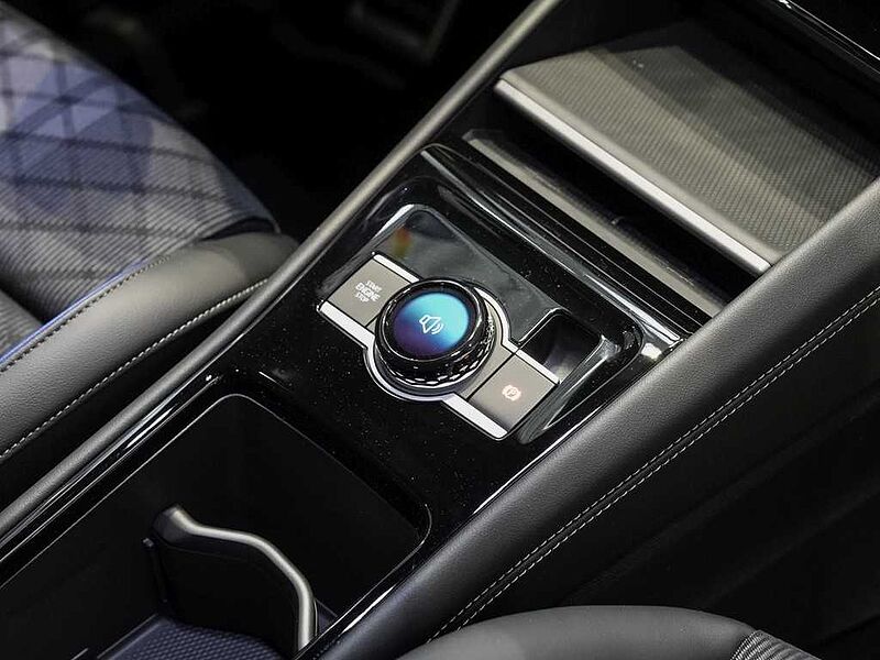 VW Tiguan 1,5 l eHybrid OPF DSG R-Line VSA