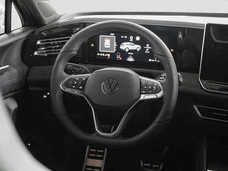 VW Tiguan 1,5 l eTSI OPF DSG R-Line VSA