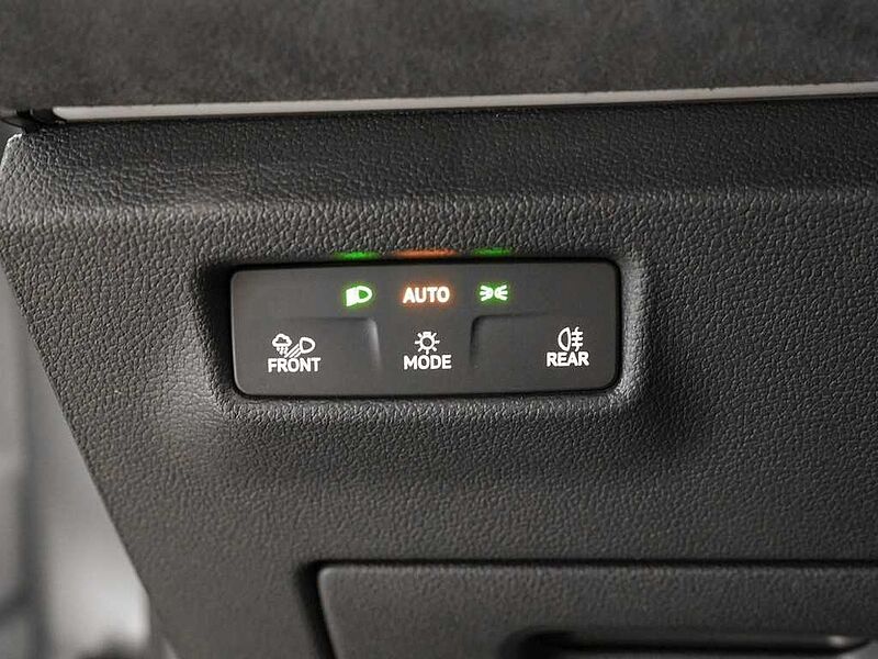 VW Tiguan 1,5 l eTSI OPF DSG R-Line VSA