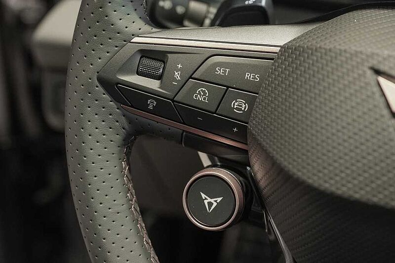 CUPRA Terramar 2.0 TSI DSG 4Drive VZ CAL